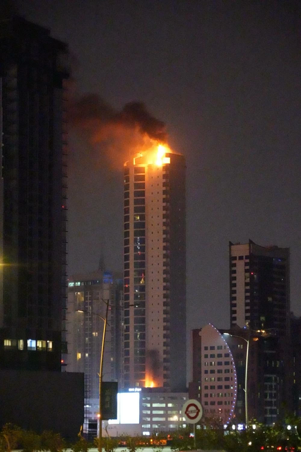 اعتداء غاشم على أحد الأبراج السكنية في ضاحية السيف