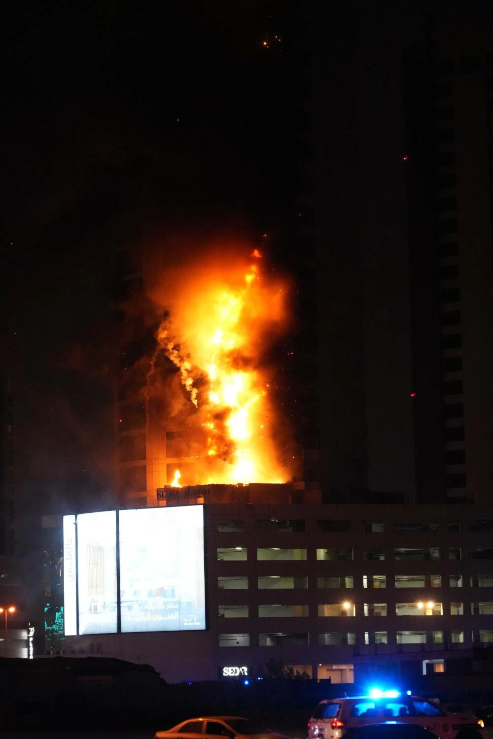 اعتداء غاشم على أحد الأبراج السكنية في ضاحية السيف