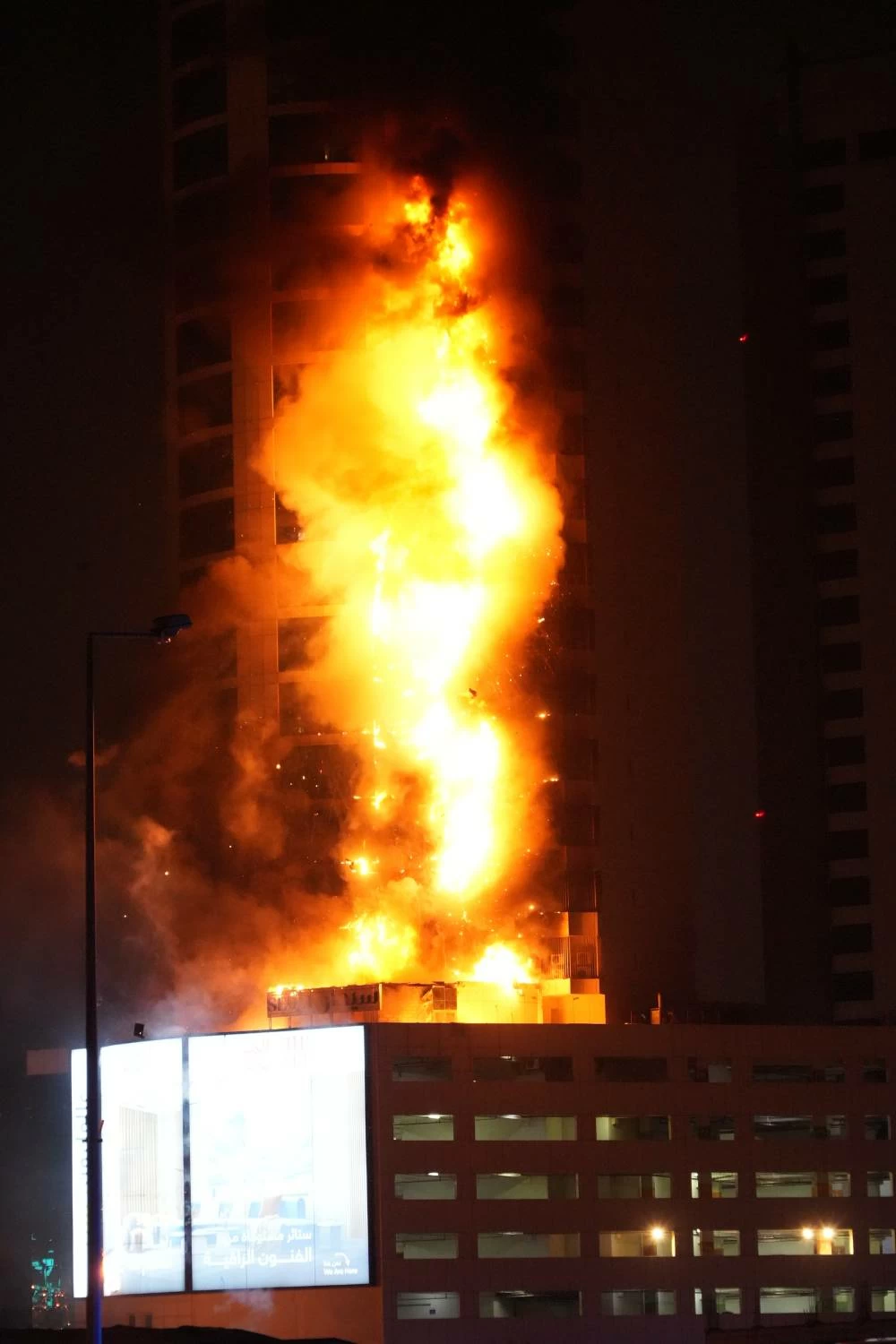 اعتداء غاشم على أحد الأبراج السكنية في ضاحية السيف