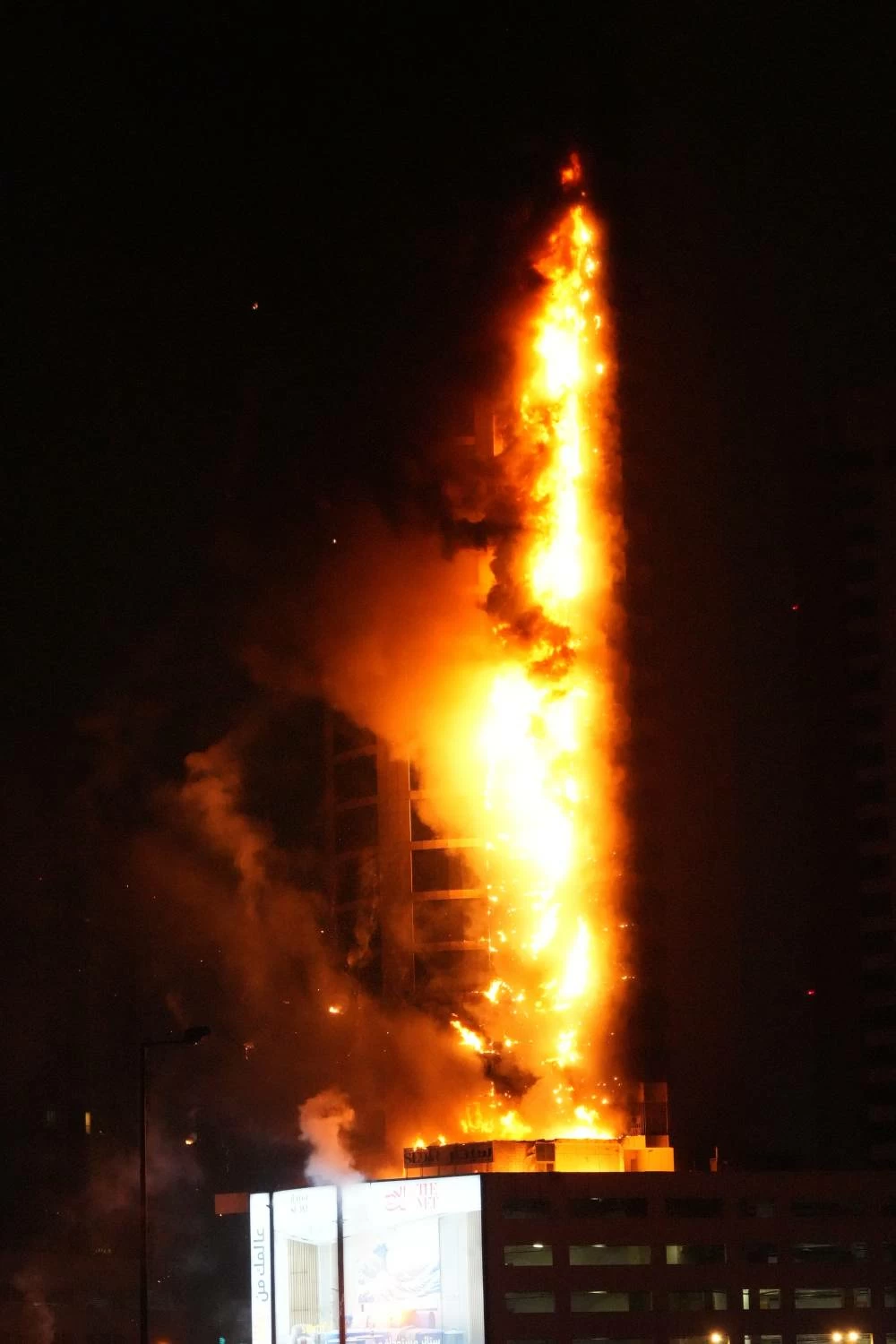 اعتداء غاشم على أحد الأبراج السكنية في ضاحية السيف