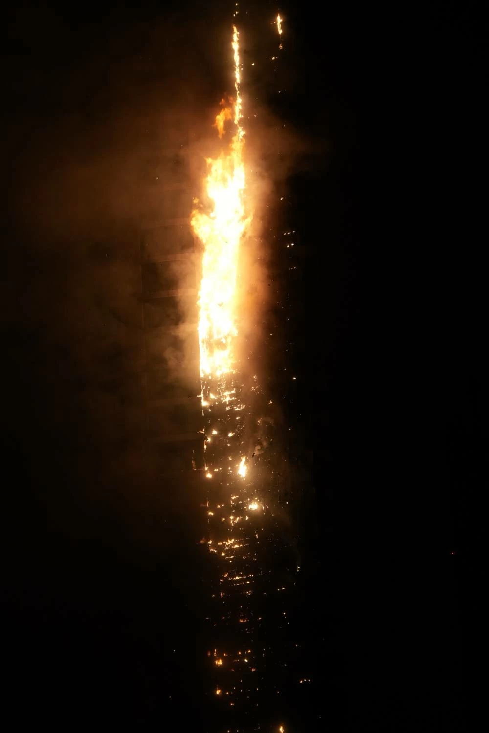 اعتداء غاشم على أحد الأبراج السكنية في ضاحية السيف