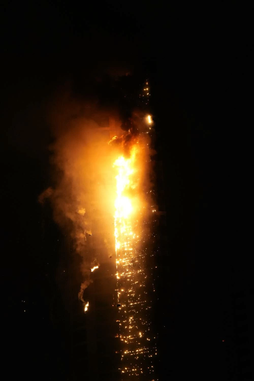 اعتداء غاشم على أحد الأبراج السكنية في ضاحية السيف