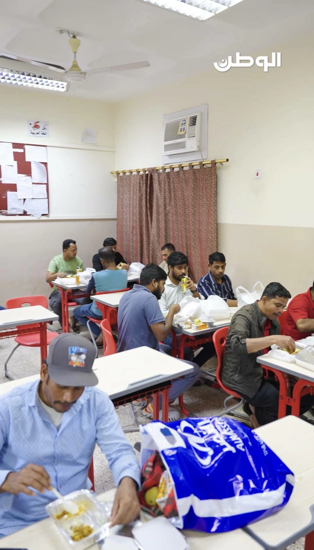 &laquo;الوطن&raquo; ترصد أوضاع المقيمين في مركز الإيواء بـ&laquo;أحمد العمران الثانوية للبنين&raquo;