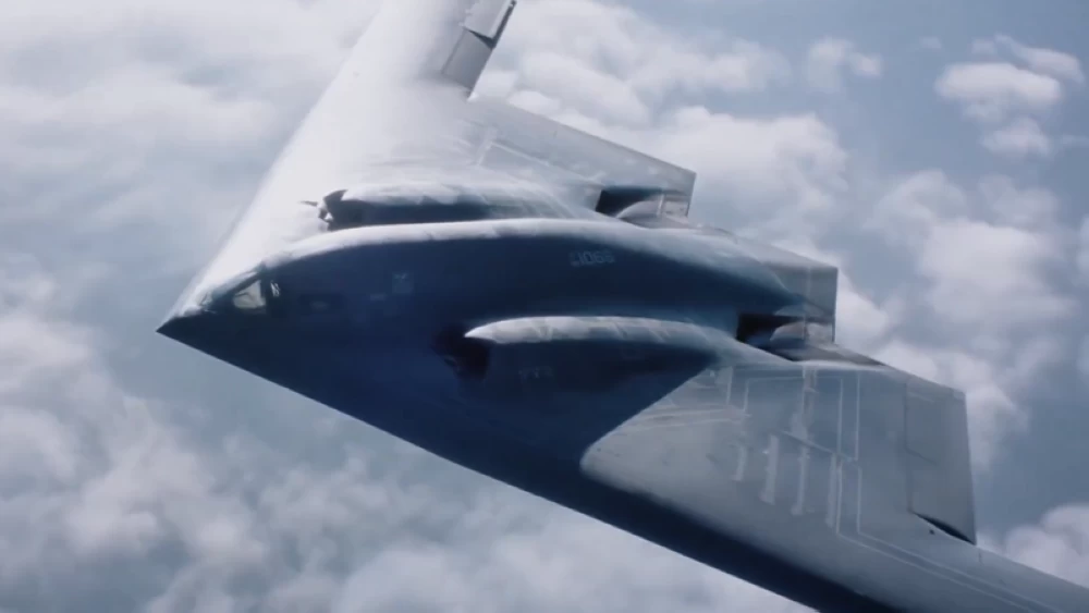 واشنطن: تدمير منشآت صاروخية إيرانية عبر قاذفات "بي-2"