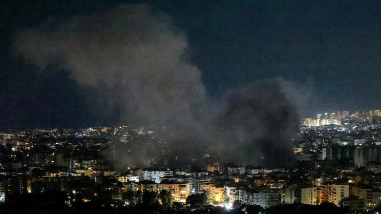 الجيش الإسرائيلي يقول إنه استهدف قيادات بارزة في حزب الله