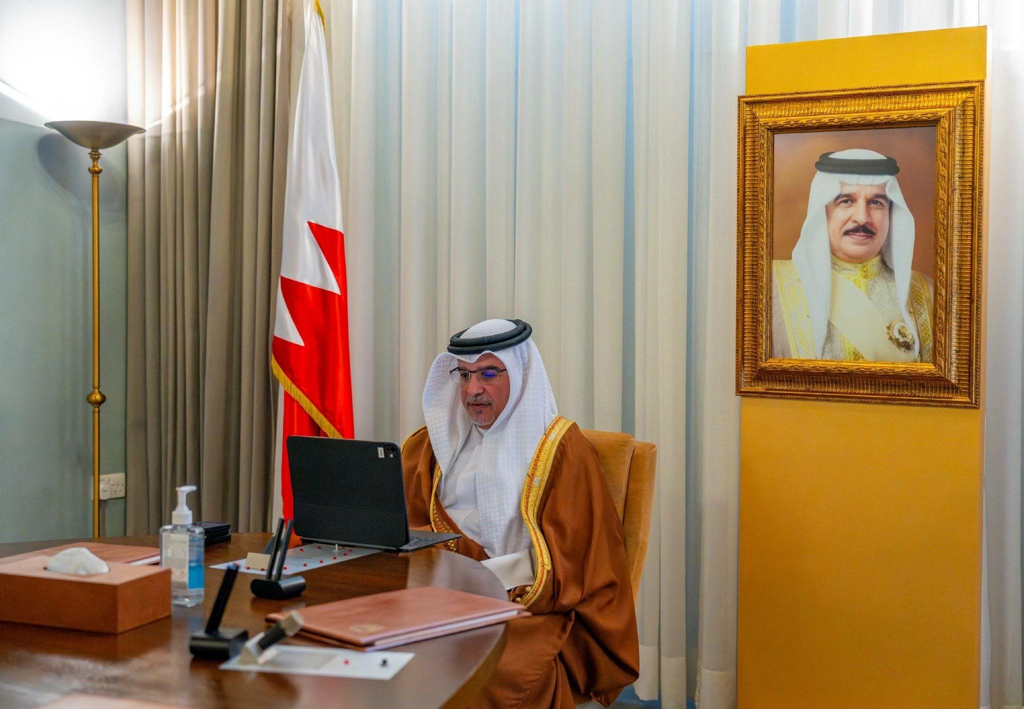 ولي العهد رئيس الوزراء يترأس جلسة مجلس الوزراء