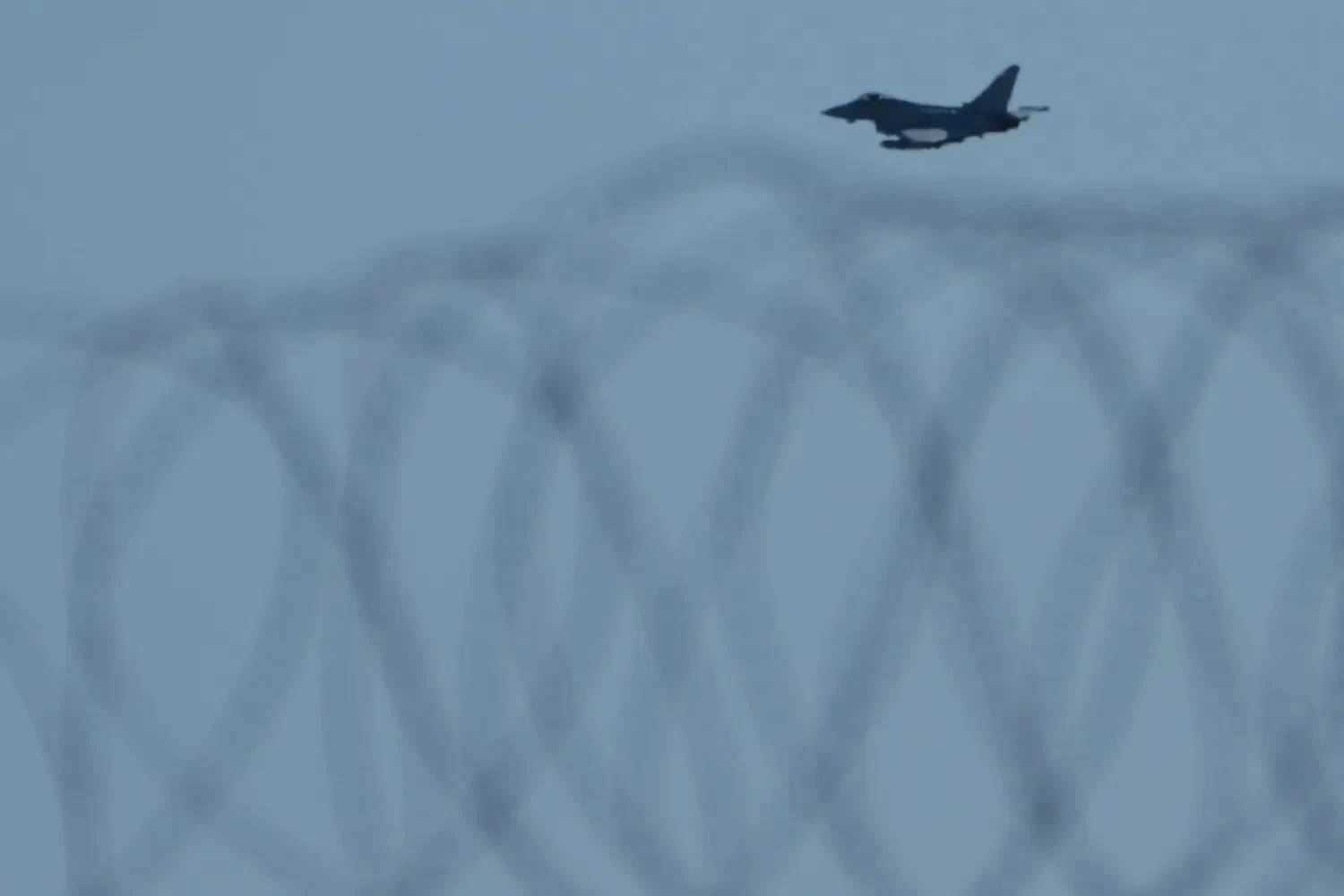 اليونان تعلن إرسال فرقاطتين وطائرات &laquo;إف-16&raquo; إلى قبرص