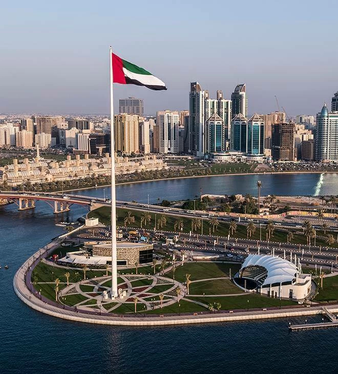 &laquo;الدفاع الإماراتية&raquo;: تعاملنا اليوم بنجاح مع 9 صواريخ باليستية و6 جوالة و148 مسيّرة