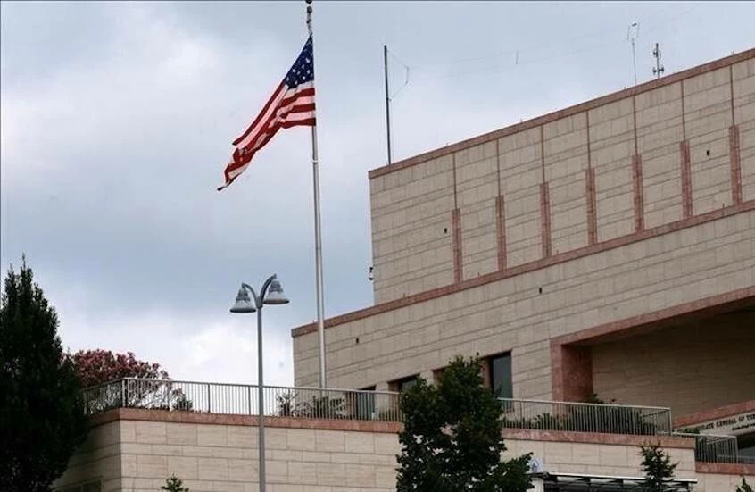 أميركا تغلق سفاراتها مؤقتا بالمنطقة.. وتدعو رعاياها للرحيل