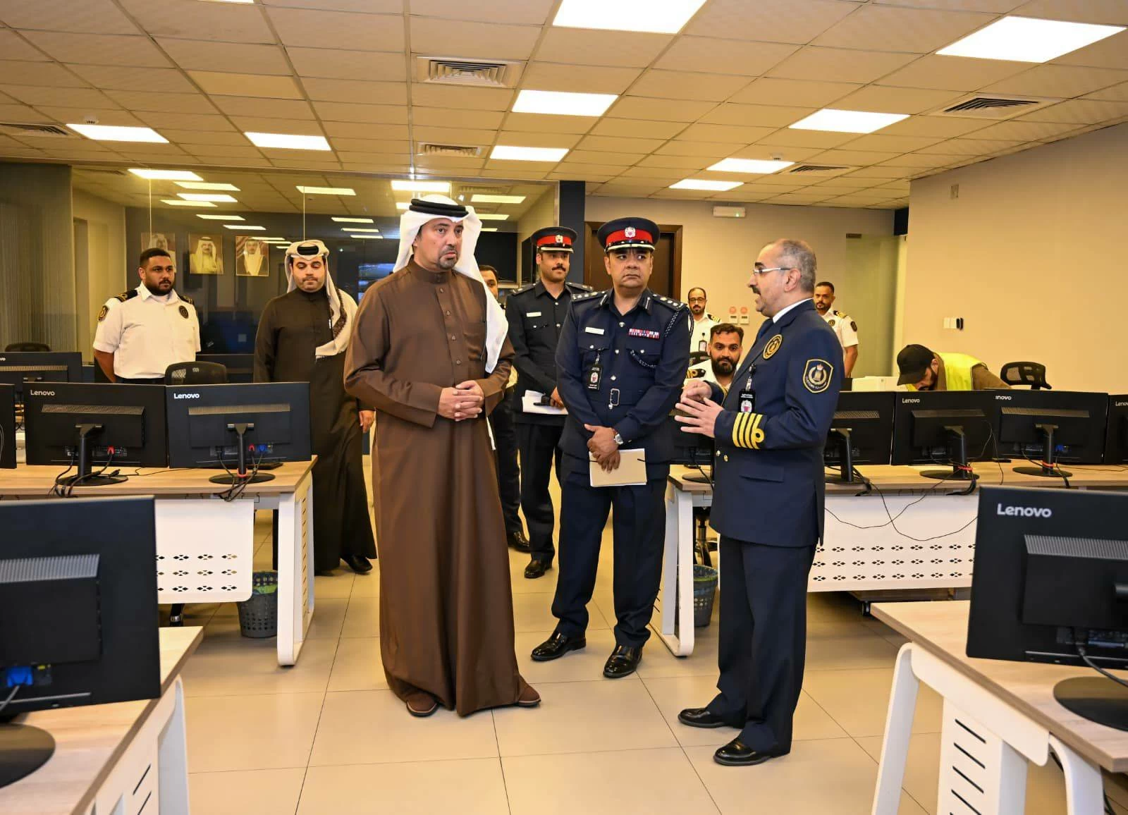 رئيس الجمارك يتفقد المنافذ الجمركية للاطمئنان على سلاسة إمداد المواد الأساسية والمستلزمات الطبية