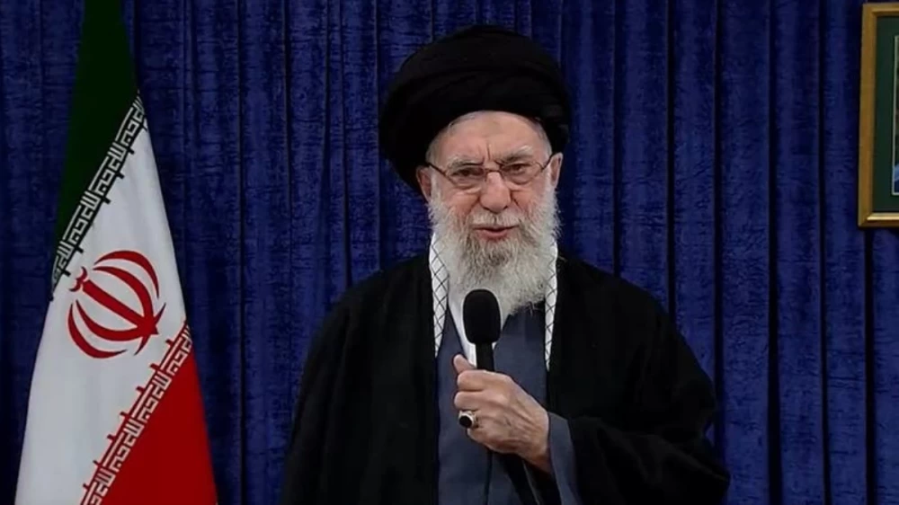 إسرائيل تستهدف مجلس الخبراء المكلّف باختيار المرشد الإيراني