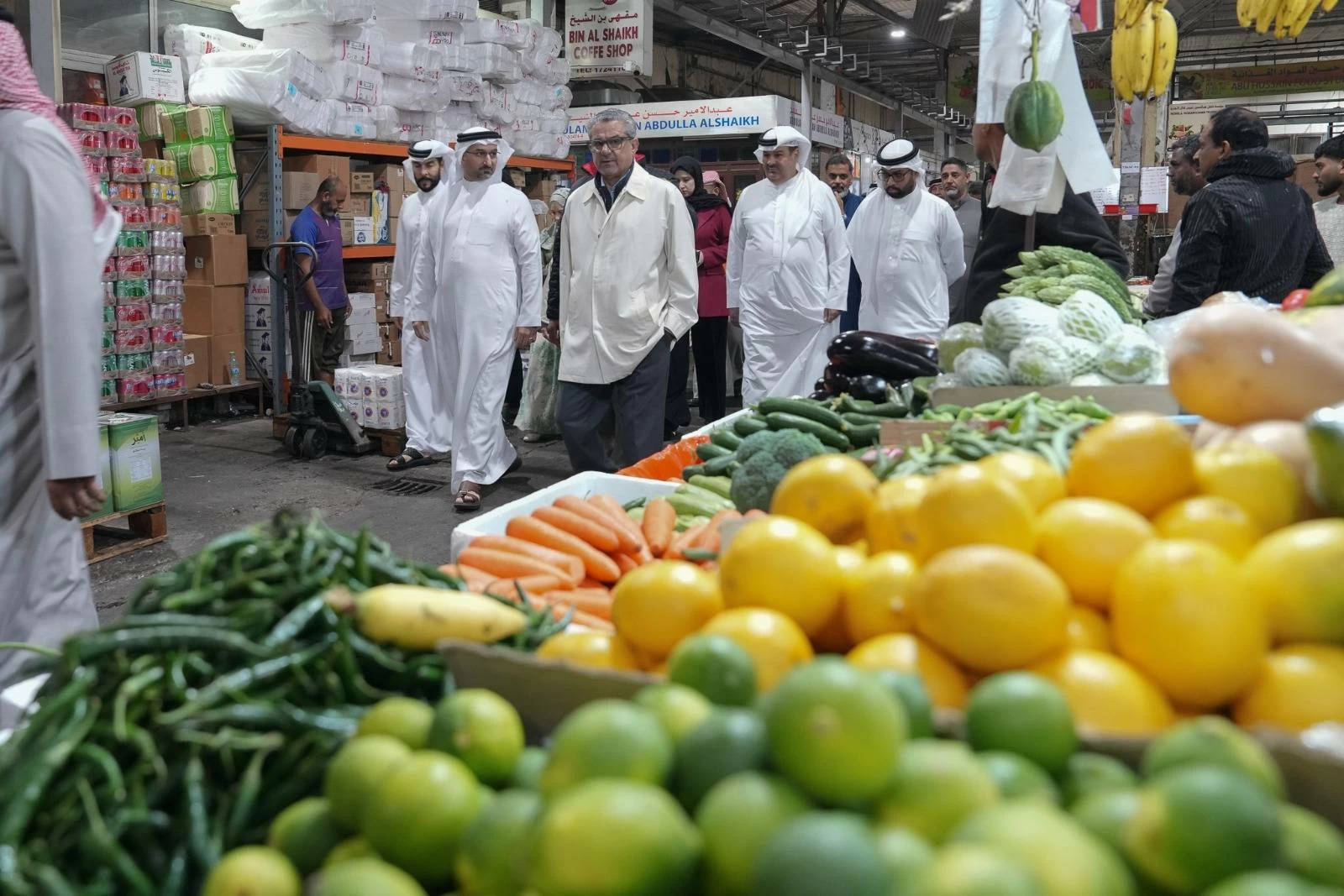 وزير الصناعة : تعزيز التعاون مع القطاع الخاص وتكثيف الرقابة لضمان وفرة السلع