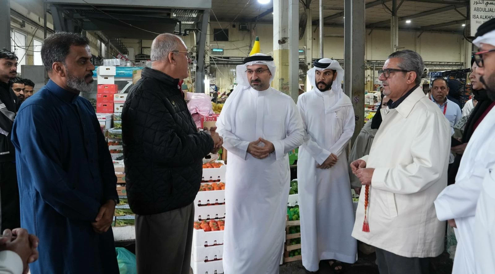 وزير الصناعة : تعزيز التعاون مع القطاع الخاص وتكثيف الرقابة لضمان وفرة السلع