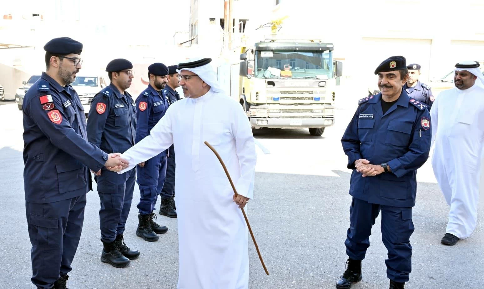 ولي العهد رئيس الوزراء يزور "الدفاع المدني" و"الوطني لإدارة الطوارىء المدنية"