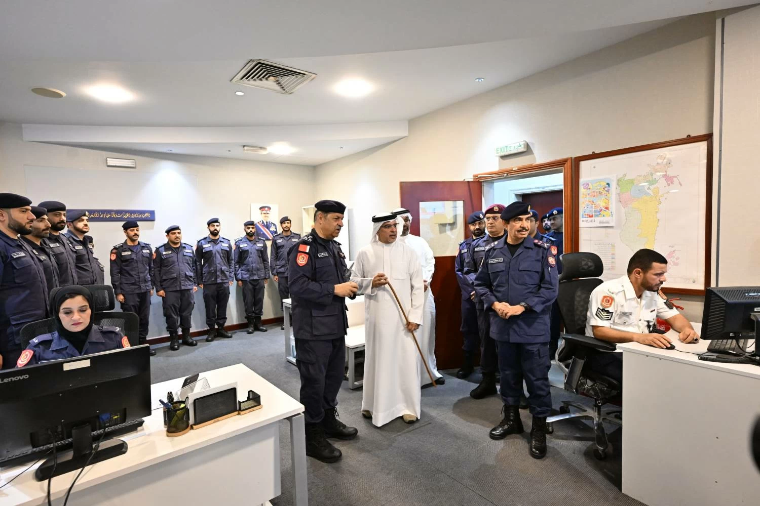 ولي العهد رئيس الوزراء يزور "الدفاع المدني" و"الوطني لإدارة الطوارىء المدنية"