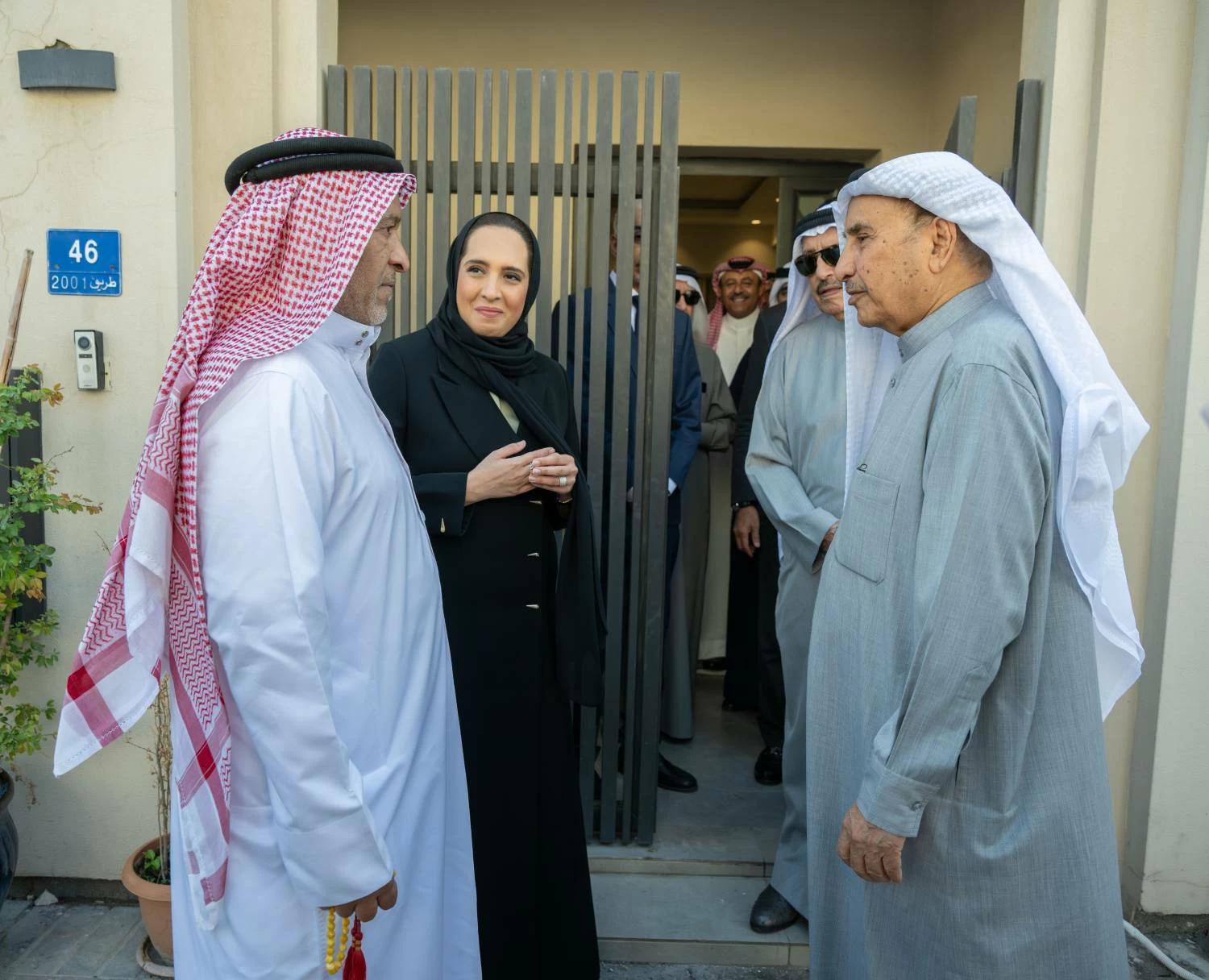 خالد بن عبدالله: ولي العهد رئيس الوزراء يأمر بتكفل الحكومة بمعالجة أضرار منازل المواطنين بـ"الحد الإسكانية"