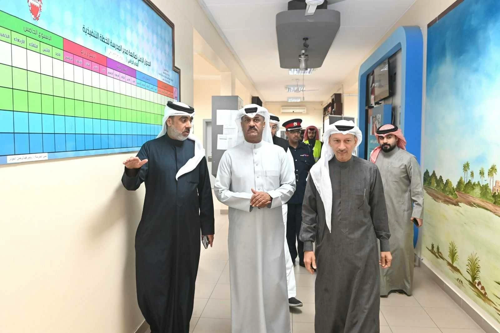 محافظ الشمالية يتفقد مراكز الإيواء بالمحافظة