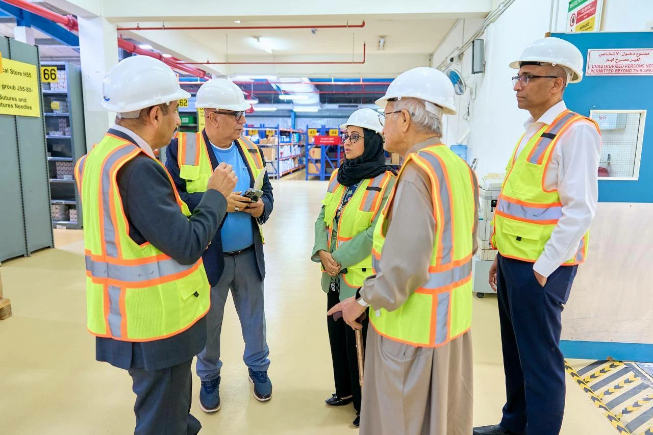 رئيس "الأعلى للصحة" ووزيرة الصحة يتفقدان المخازن المركزية للأدوية والمستلزمات الطبية