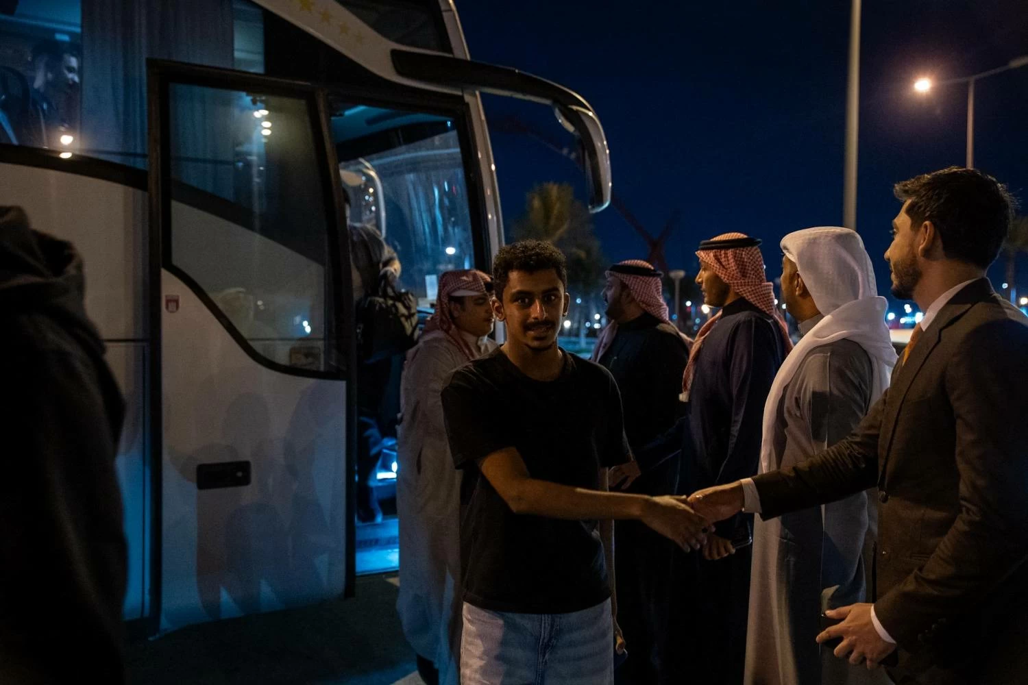 وزارة الخارجية تواصل جهودها لتسهيل عودة المواطنين البحرينيين في الخارج عبر المنافذ البرية