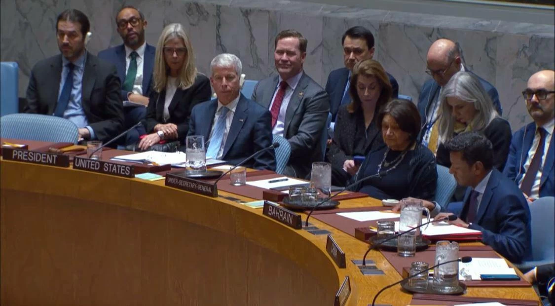 مندوب البحرين بالأمم المتحدة: الحفاظ على الأمن الجوي والبحري وسلامة الممرات المائية بالمنطقة
