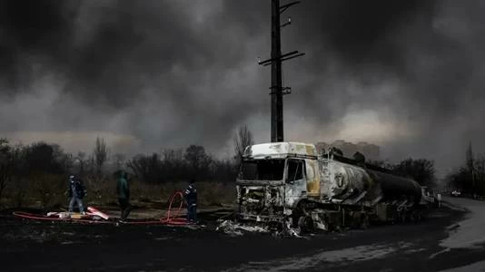 إسرائيل تهاجم وسط إيران.. والجيش الإيراني يتوعد "ستندمون"