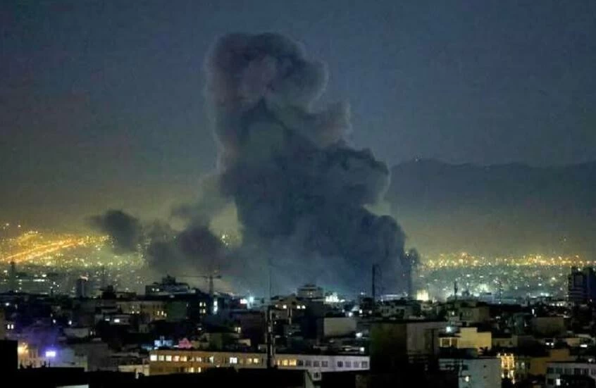 الخارجية الإيرانية تستبعد المحادثات في ظل الهجمات