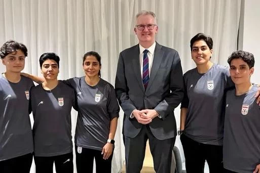 استجابة لترمب.. أستراليا تمنح 5 لاعبات إيرانيات حق اللجوء