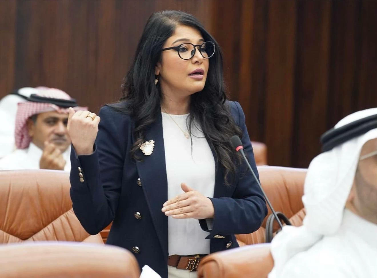 الظاعن: زيارة جلالة الملك لسلاح الجو الملكي تؤكد الثقة بقدرات قوة دفاع البحرين وجاهزيتها لحماية الوطن