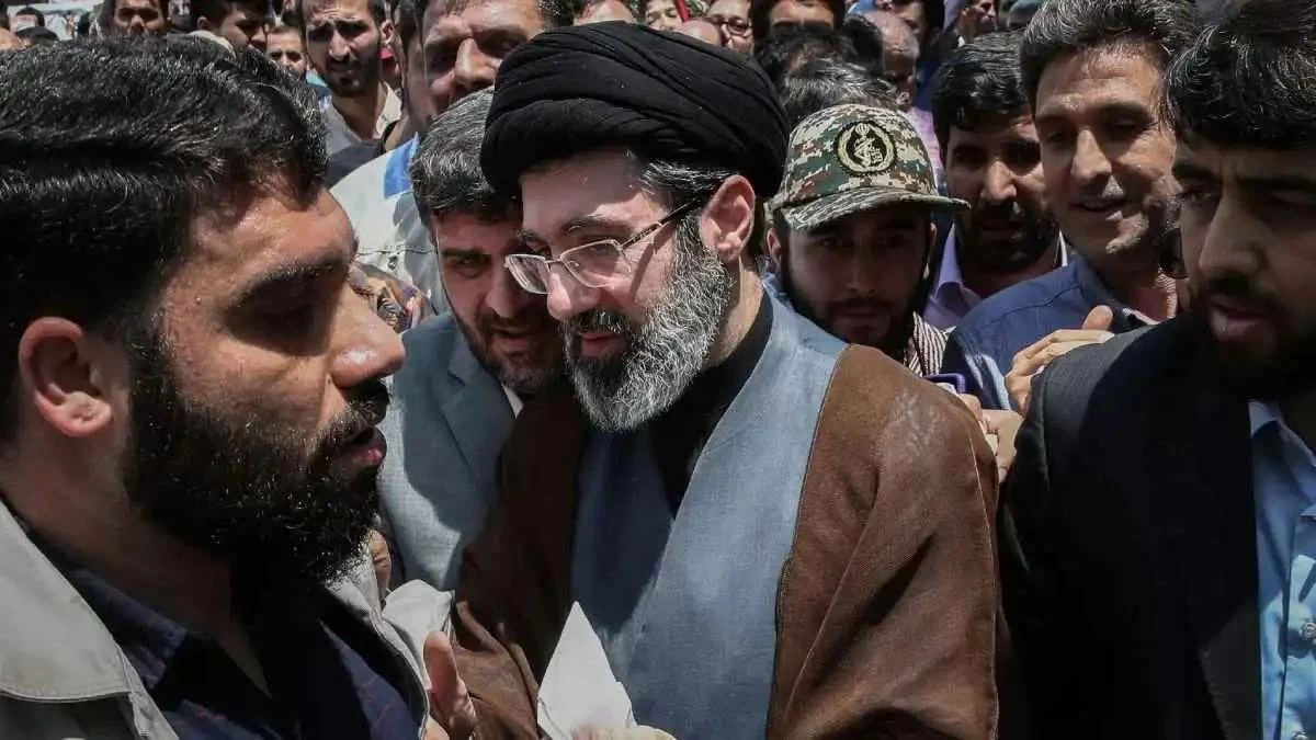 &laquo;وول ستريت جورنال&raquo;: إسرائيل بدأت تنفيذ خطة اغتيال مجتبى خامنئي