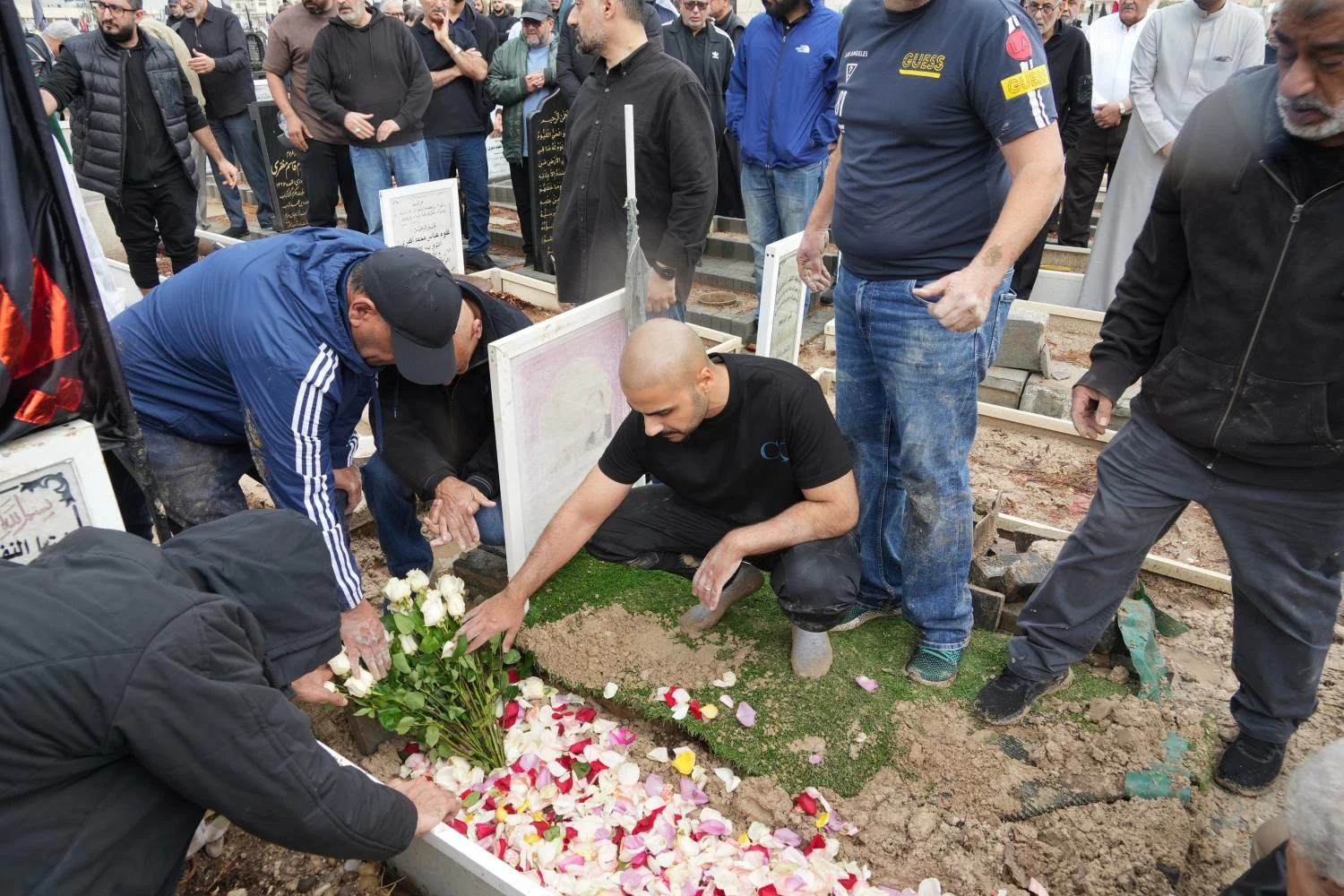 البحرين تُودّع شهيدة الوطن سارة دشتي ضحية العدوان الإيراني الغاشم