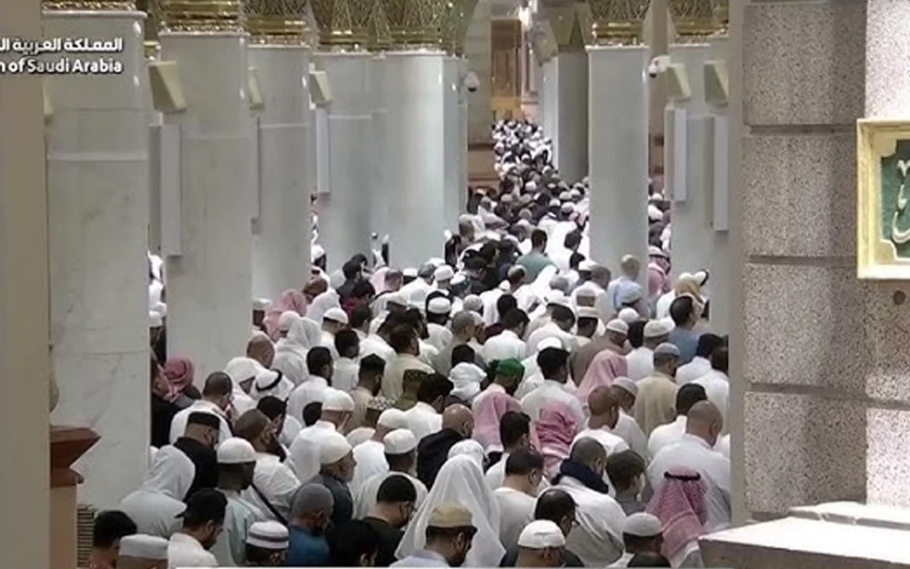 أكثر من 96 مليون قاصد للحرمين الشريفين في أول 20 يوماً من شهر رمضان