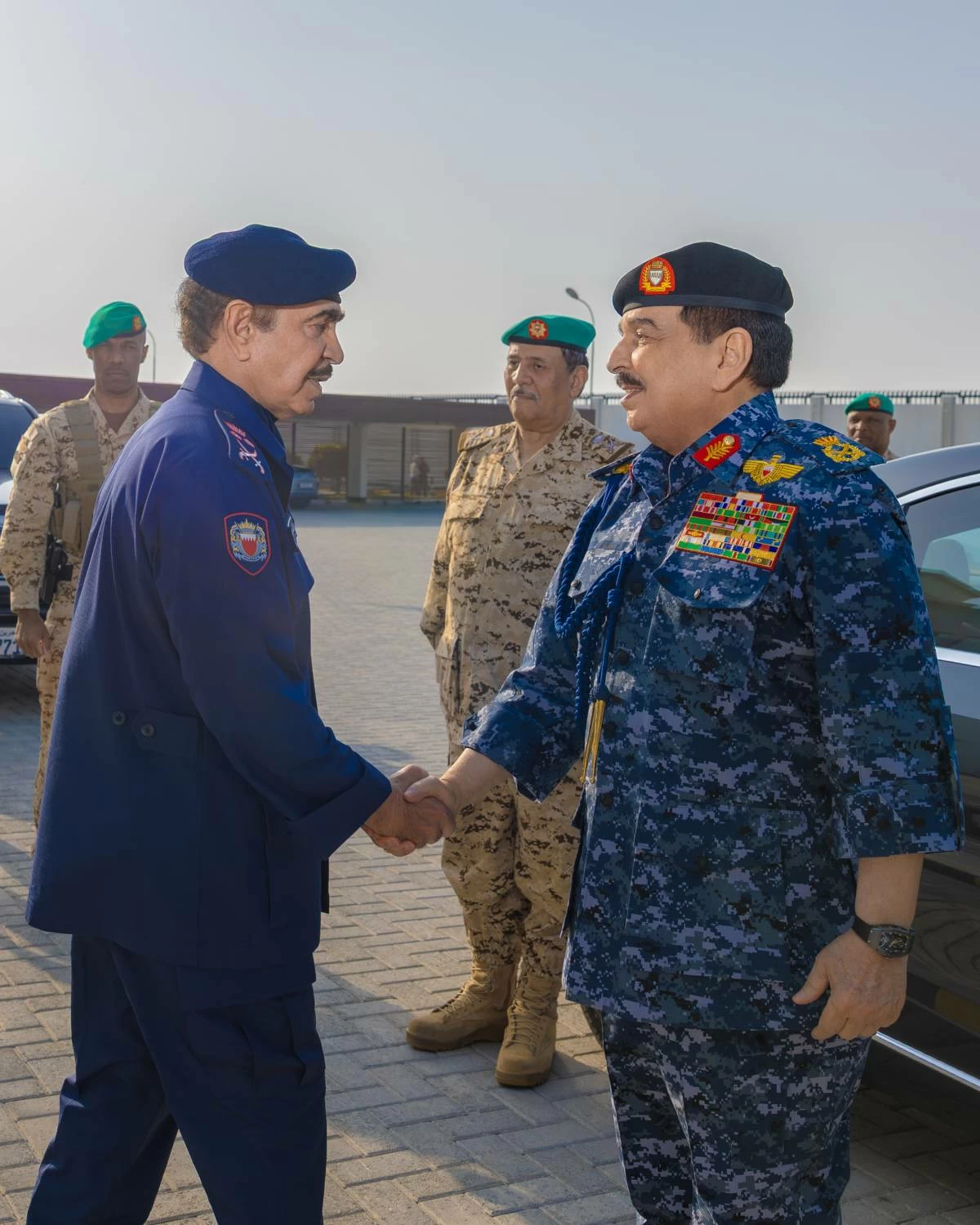 الملك القائد الأعلى للقوات المسلحة يتفضل بزيارة إلى وزارة الداخلية