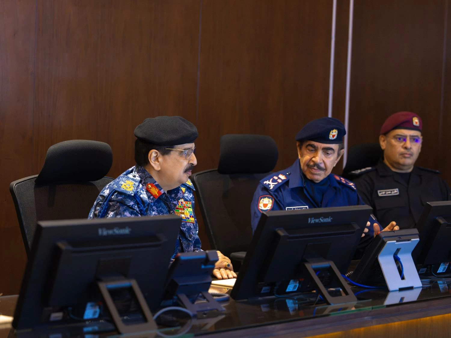 الملك القائد الأعلى للقوات المسلحة يتفضل بزيارة إلى وزارة الداخلية