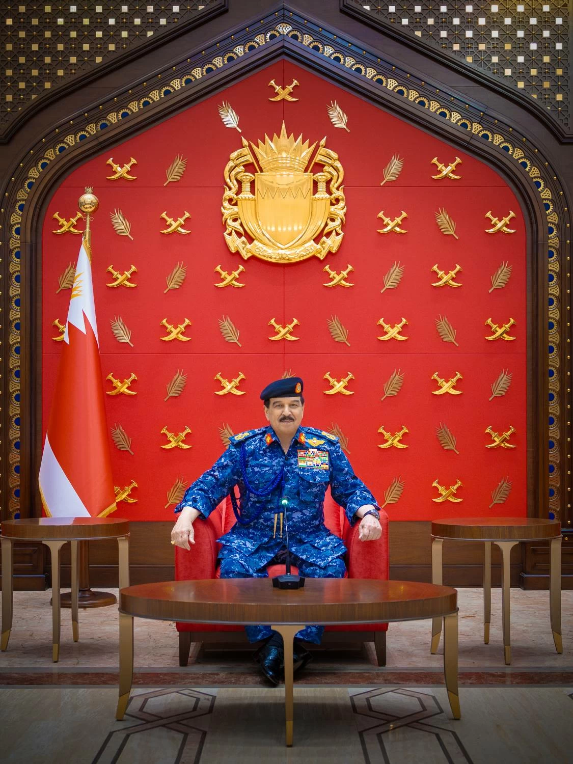 الملك القائد الأعلى للقوات المسلحة يتفضل بزيارة إلى وزارة الداخلية