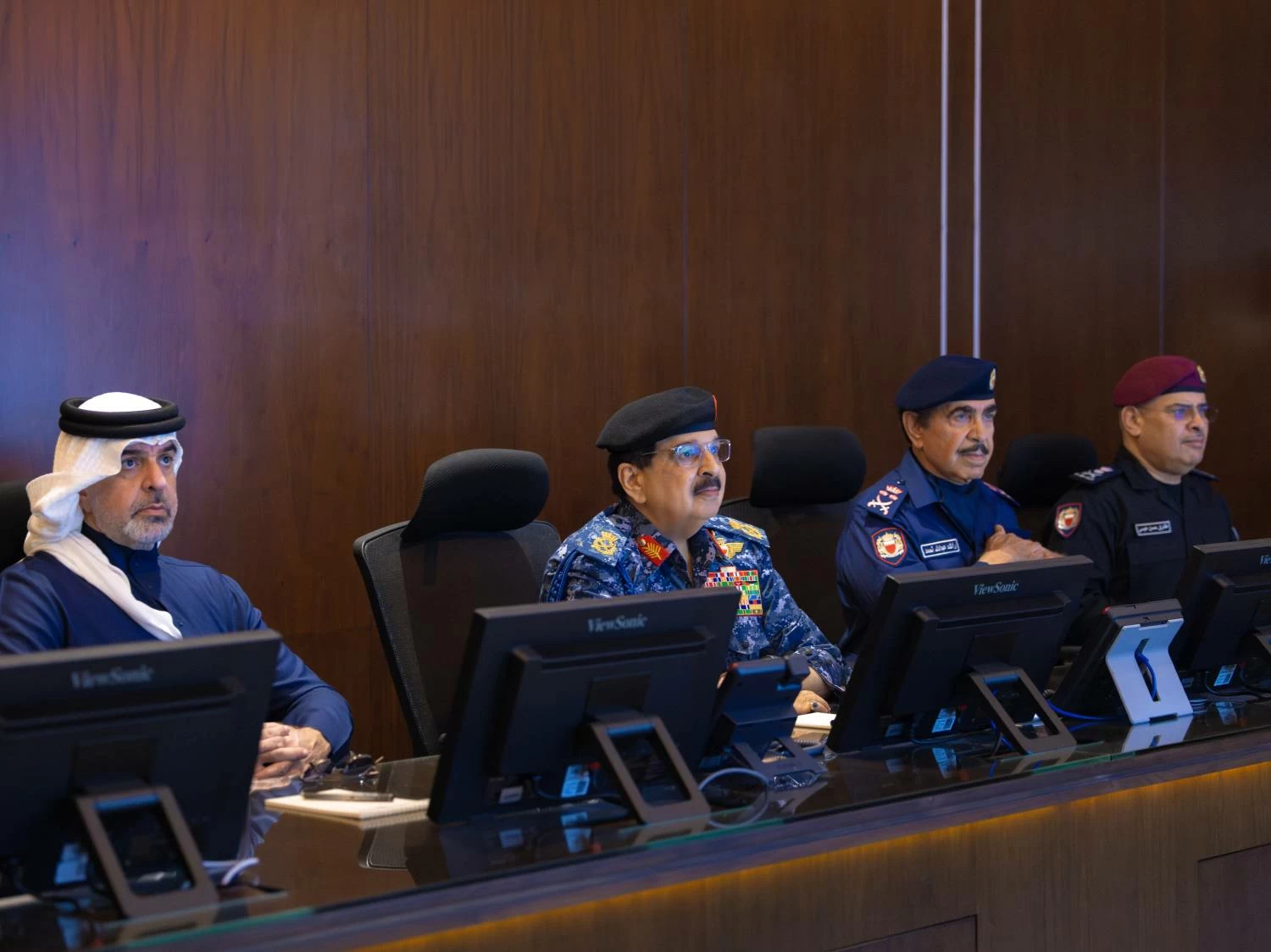 الملك القائد الأعلى للقوات المسلحة يتفضل بزيارة إلى وزارة الداخلية