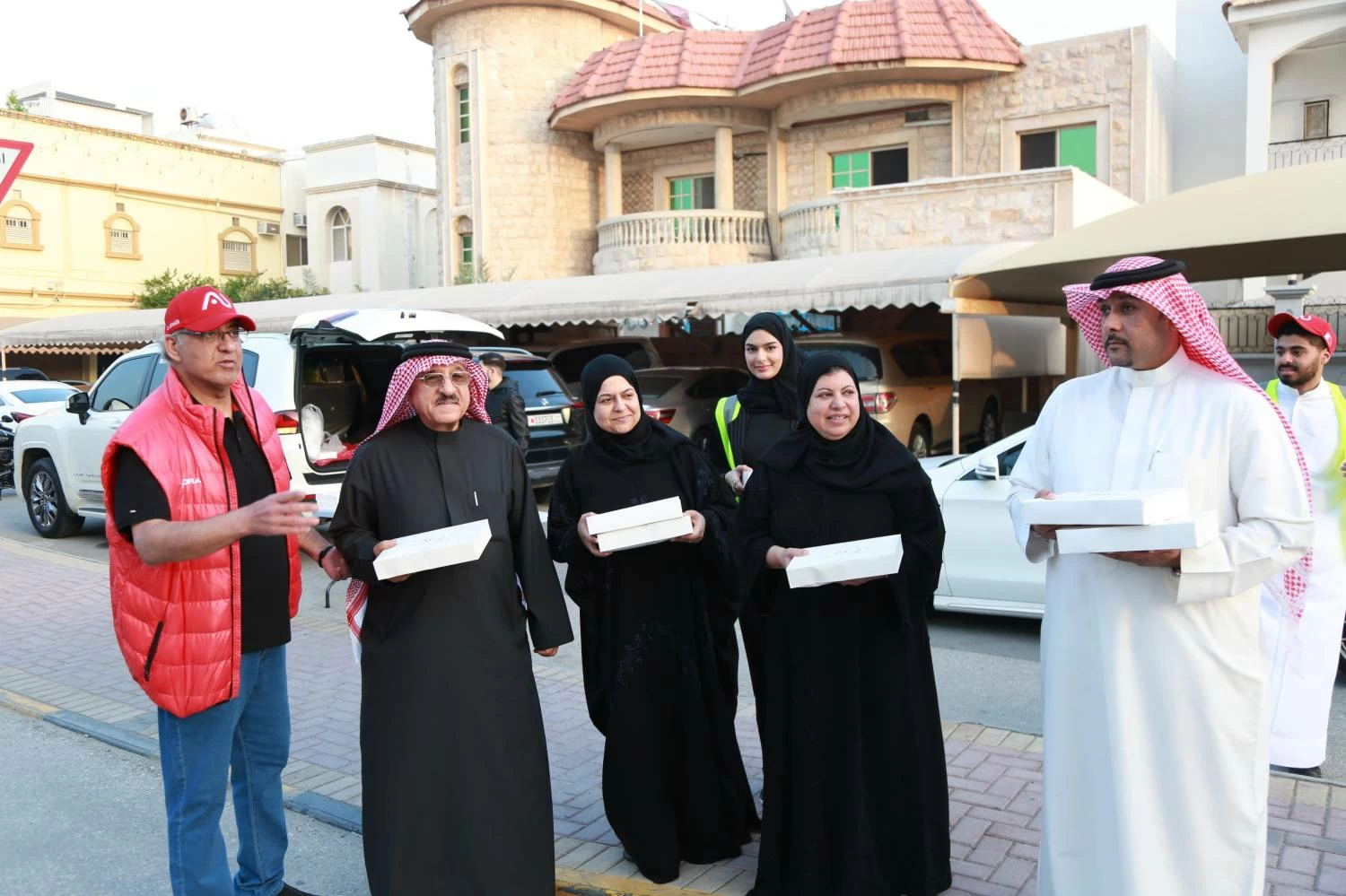 الجامعة الأهلية تواصل مبادرتها الرمضانية وتؤكد أن "الخير موجود"