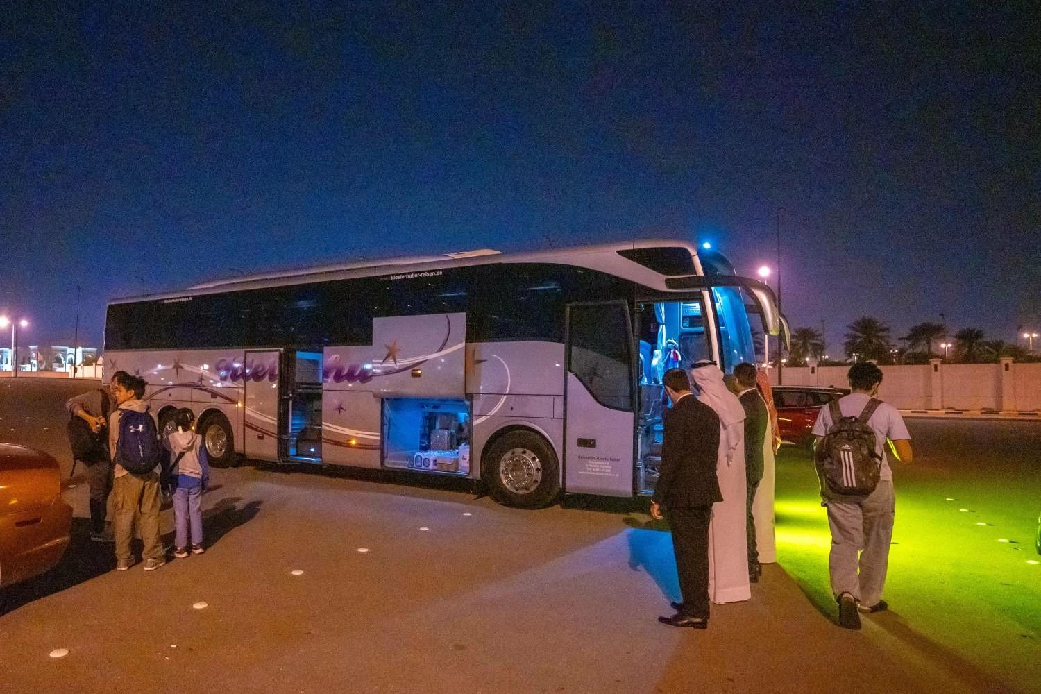 وزارة الخارجية تواصل تسهيل عودة المواطنين البحرينيين المتواجدين في الخارج