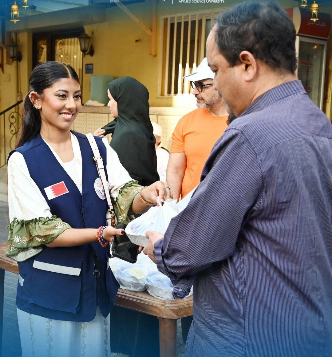 جامعة العلوم التطبيقية تنظم مبادرتين لتوزيع وجبات إفطار صائم