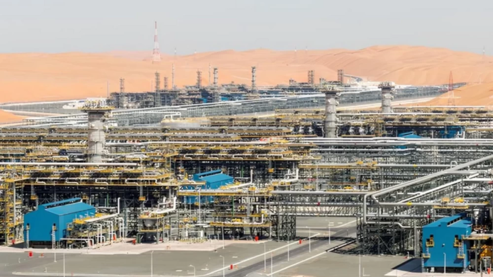 أبوظبي: احتواء حريق في حقل شاه للغاز إثر هجوم بمسيرة دون إصابات