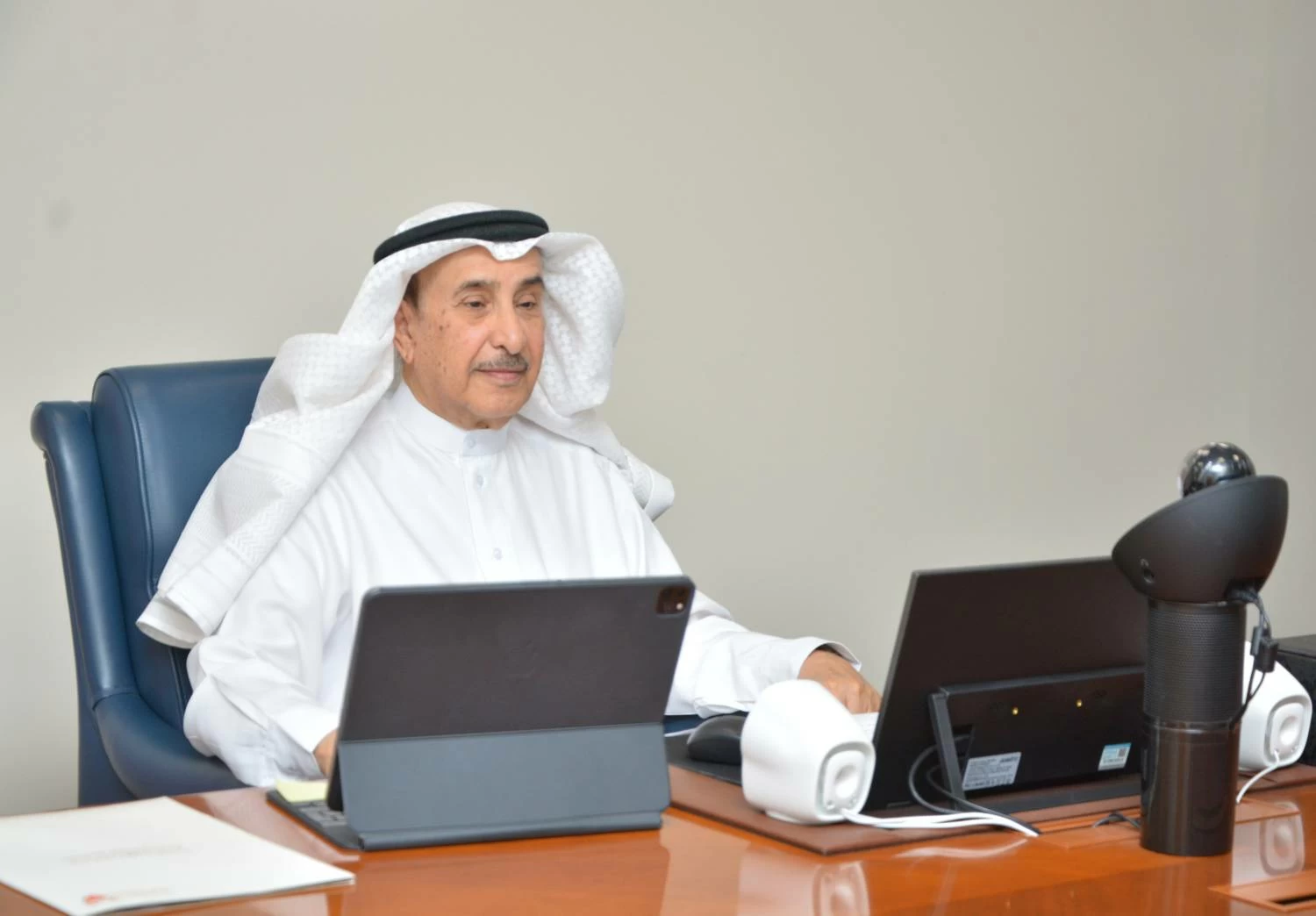 البحرين – نائب رئيس مجلس الوزراء يترأس اجتماع اللجنة الوزارية للمشاريع التنموية والبنية التحتية