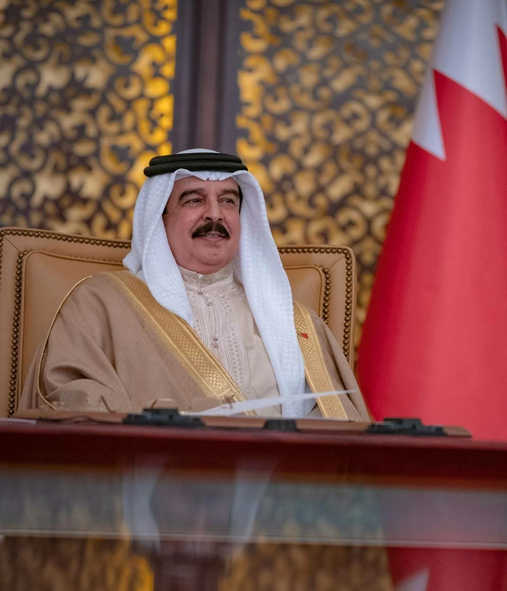 البحرين – أهل البحرين يواصلون تأكيد وقوفهم صفاً واحداً حول راية الوطن بقيادة الملك وثقتهم بإجراءات الحكومة برئاسة ولي العهد رئيس الوزراء