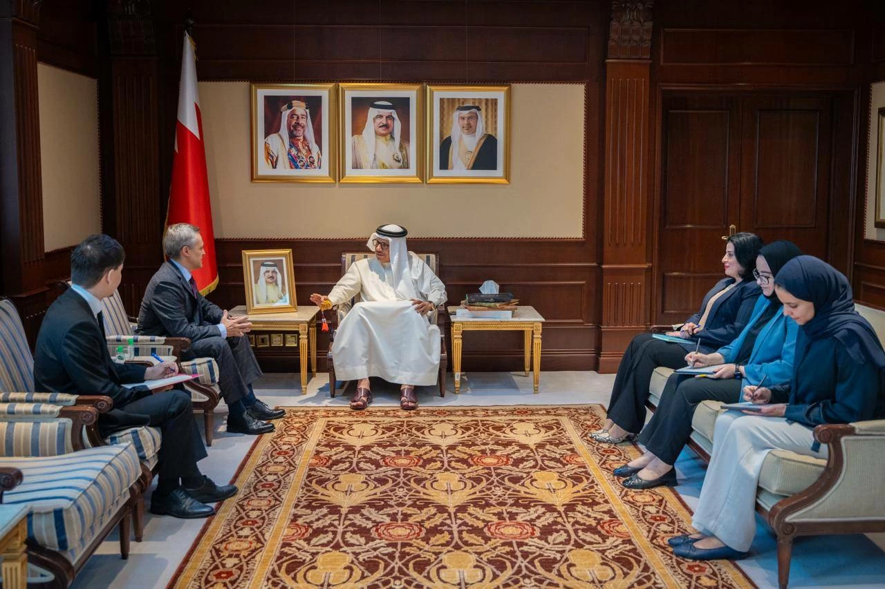 البحرين – وزير الخارجية يستقبل سفير روسيا الاتحادية لدى مملكة البحرين
