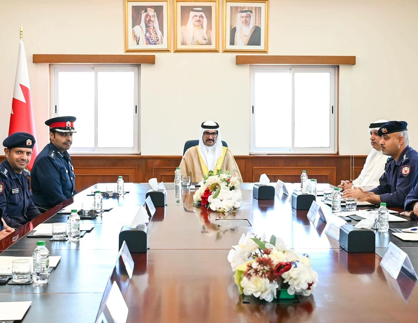 البحرين – محافظ المحافظة الجنوبية يترأس اجتماع اللجنة الأمنية