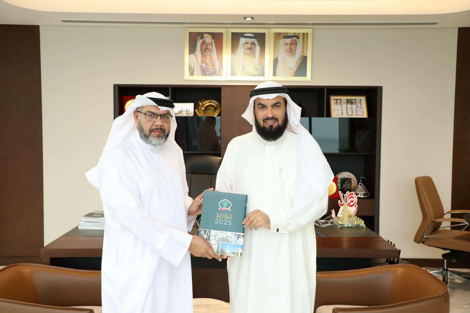 البحرين – رئيس ديوان الأوقاف السنية يشيد بإنجازات الإدارة خلال عام 2025.