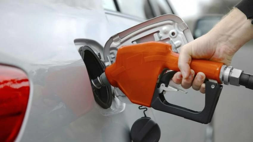 ارتفاع أسعار الوقود في ألمانيا يدفع المستهلكين نحو المحركات الكهربائية وتزايد الاهتمام بالمركبات المستعملة بنسبة ستة وستين بالمائة