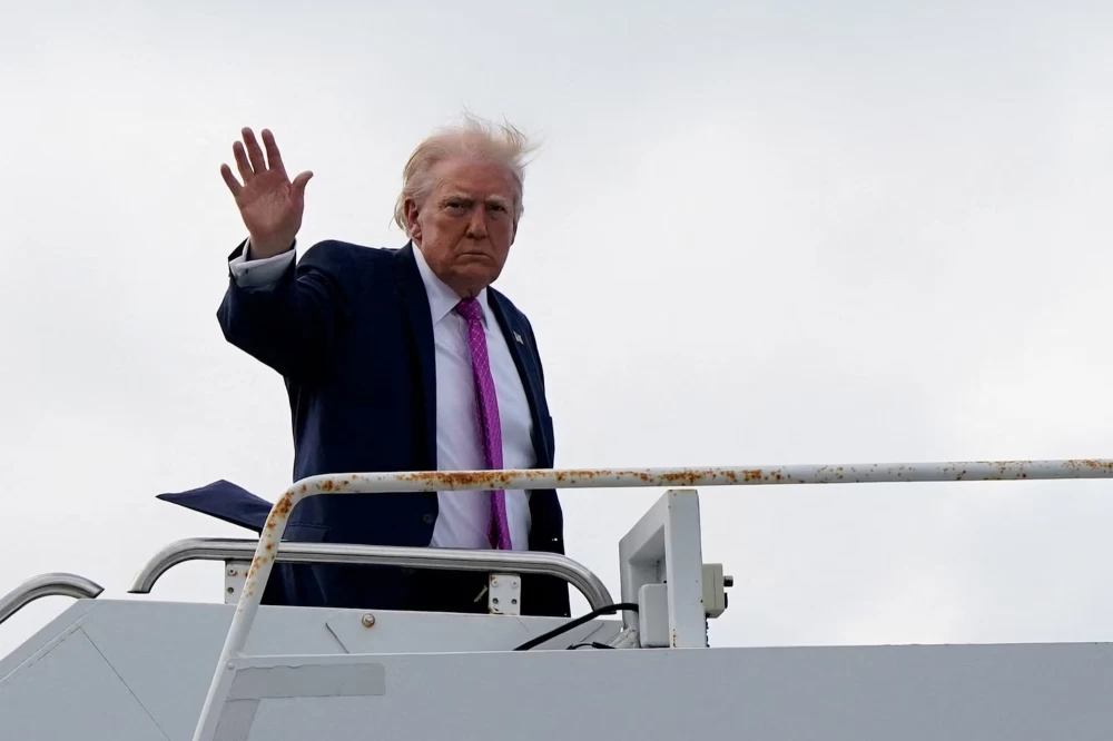 ترامب يعلن أن الولايات المتحدة تستعد للانسحاب من إيران «بسرعة كبيرة» 