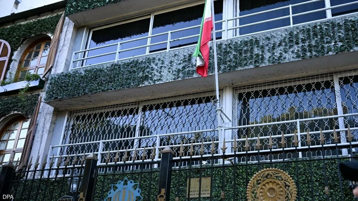 الأرجنتين تطرد القائم بالأعمال الإيراني 