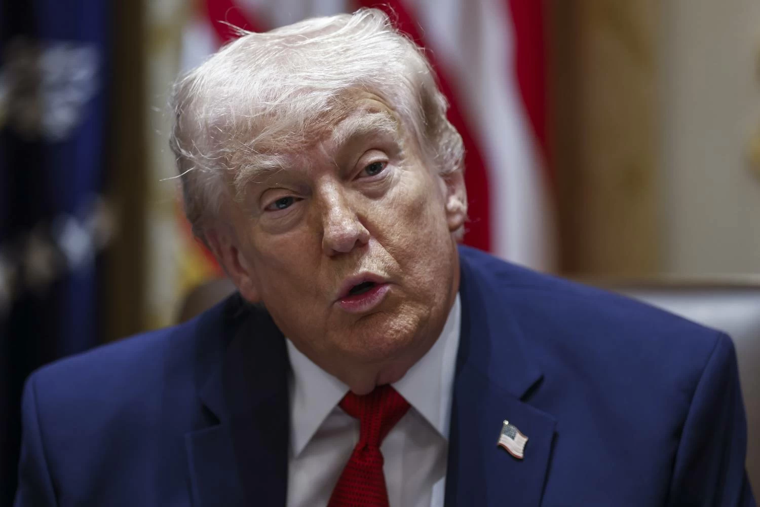 ترامب: الجيش الأمريكي نفذ واحدة من أجرأ عمليات الإنقاذ في التاريخ