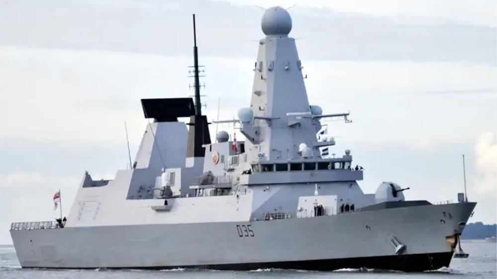 بريطانيا: لا صحة لإصابة سفينة حربية بنيران من لبنان 