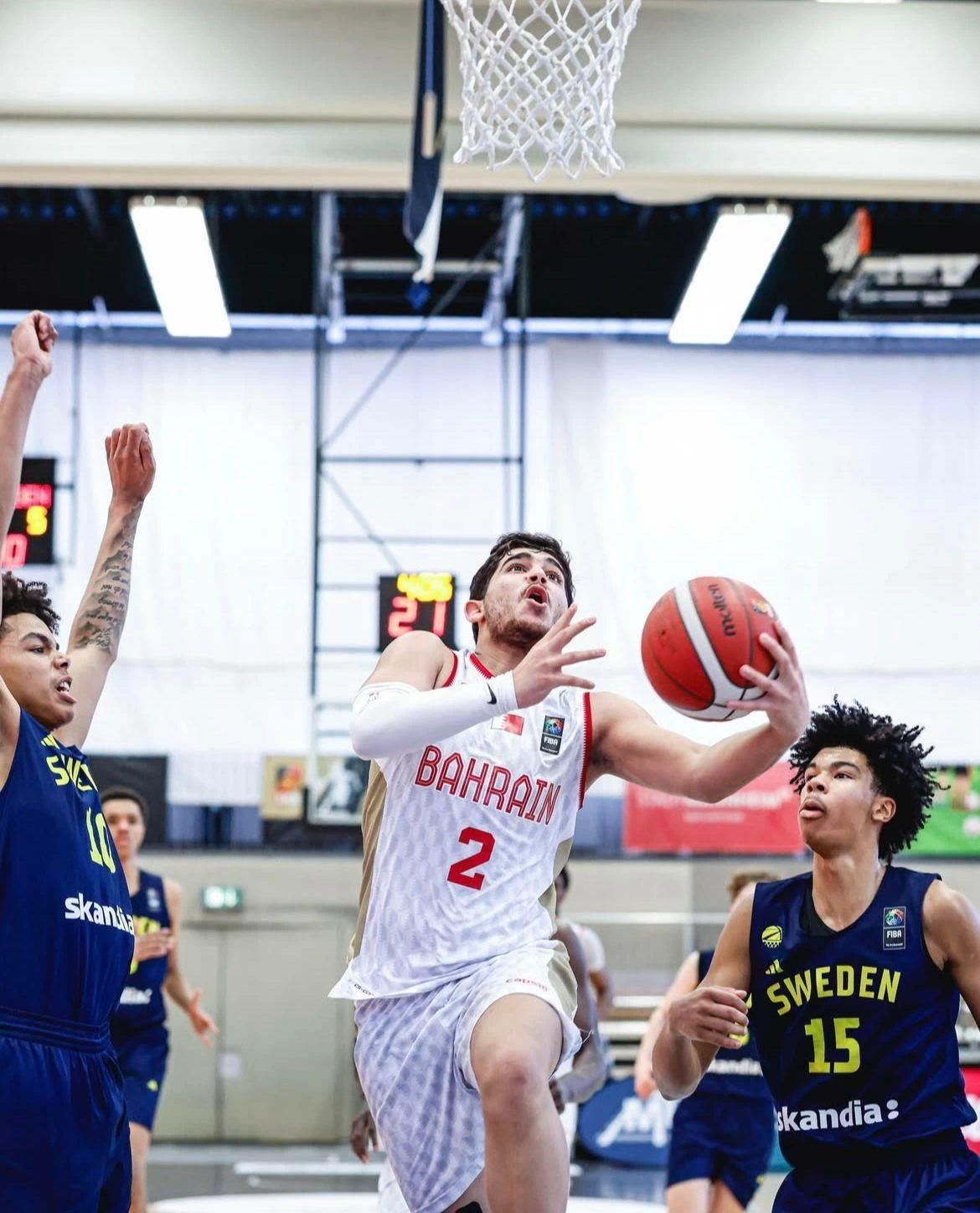 شباب السلة يخسرون مواجهة السويد في بطولة ألبرت شويتزر 